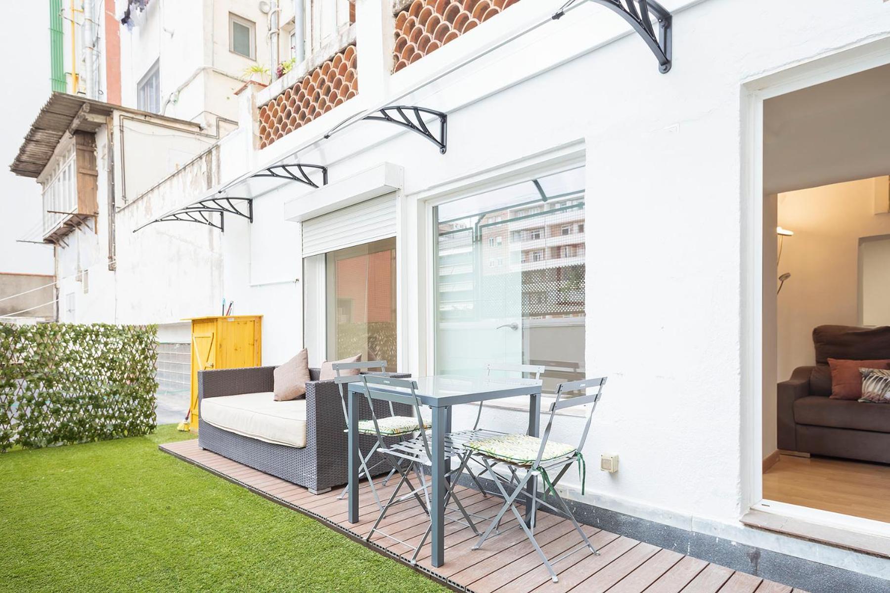 Alcam New San Juan Apartment Barcelona Bagian luar foto