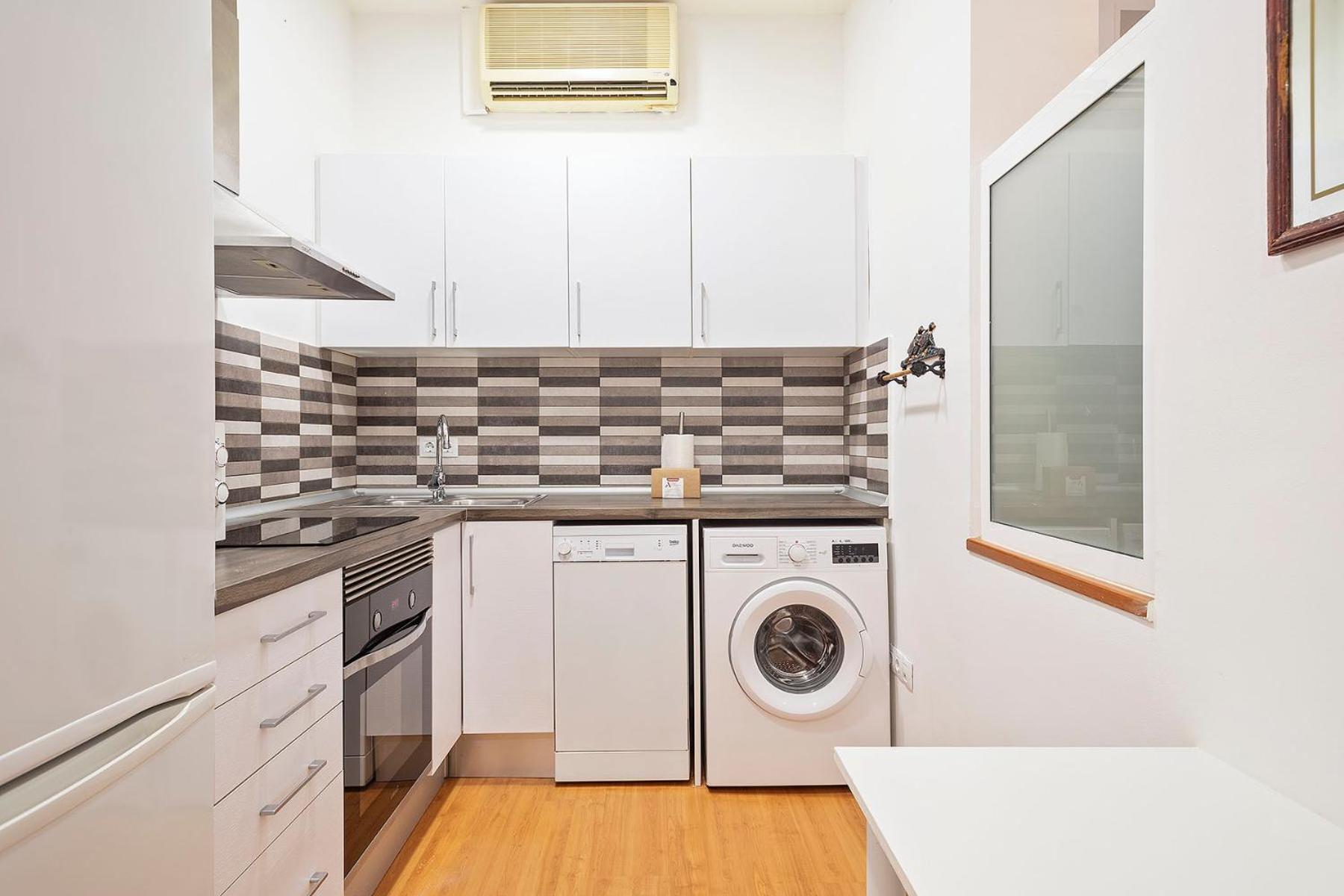 Alcam New San Juan Apartment Barcelona Bagian luar foto