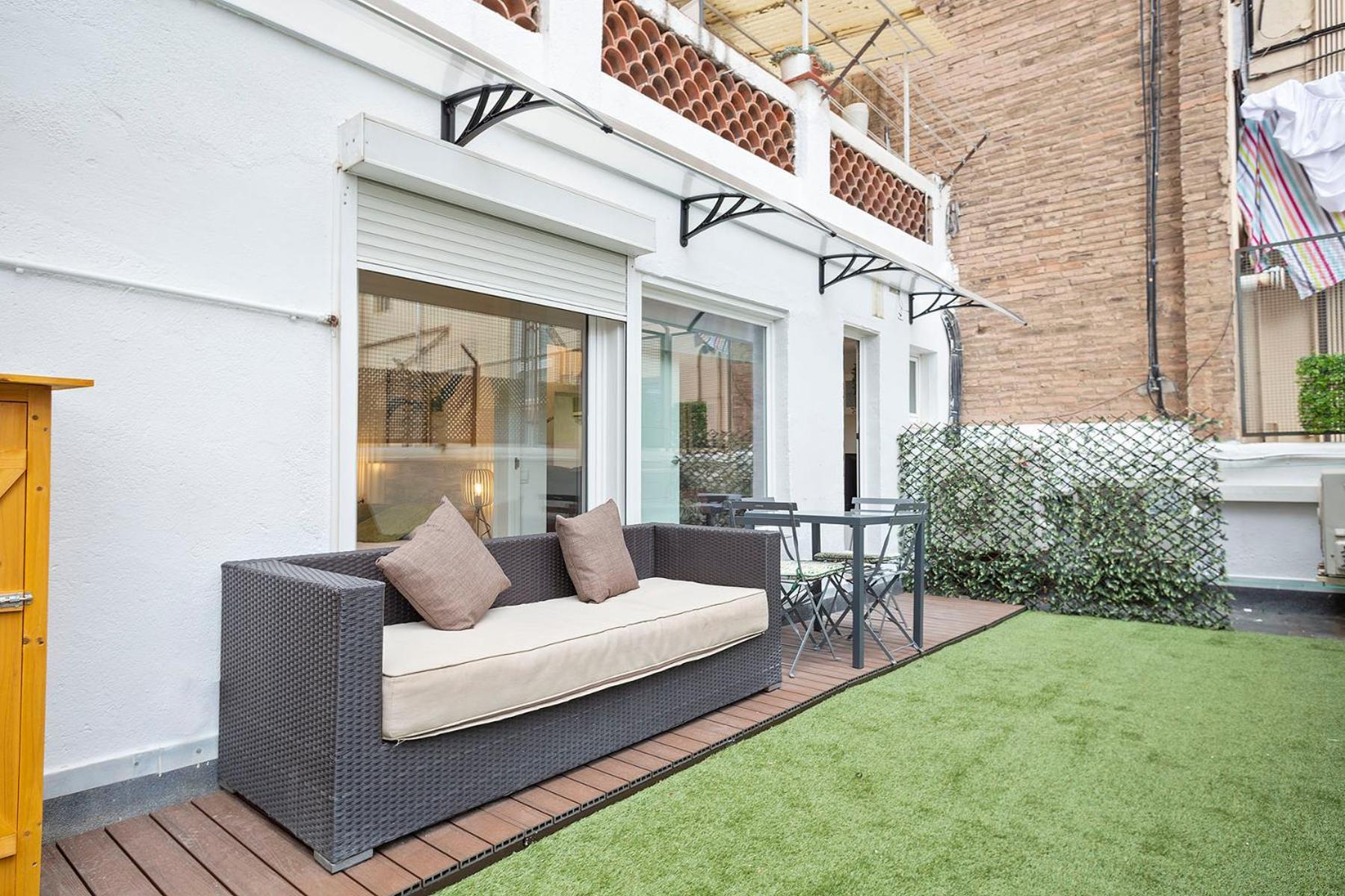 Alcam New San Juan Apartment Barcelona Bagian luar foto